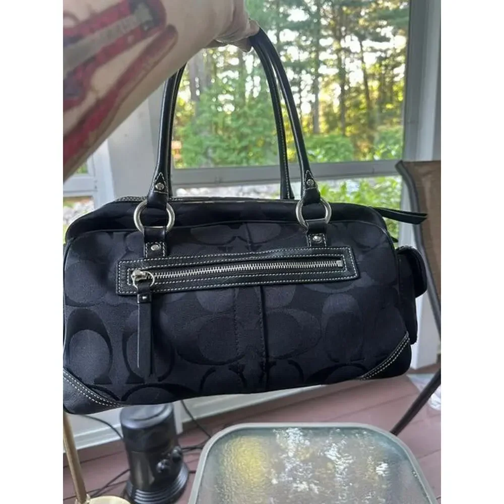 Coach Vintage Signature Gallery Pocket Satchel Black/Black Colorway Y2K EUC